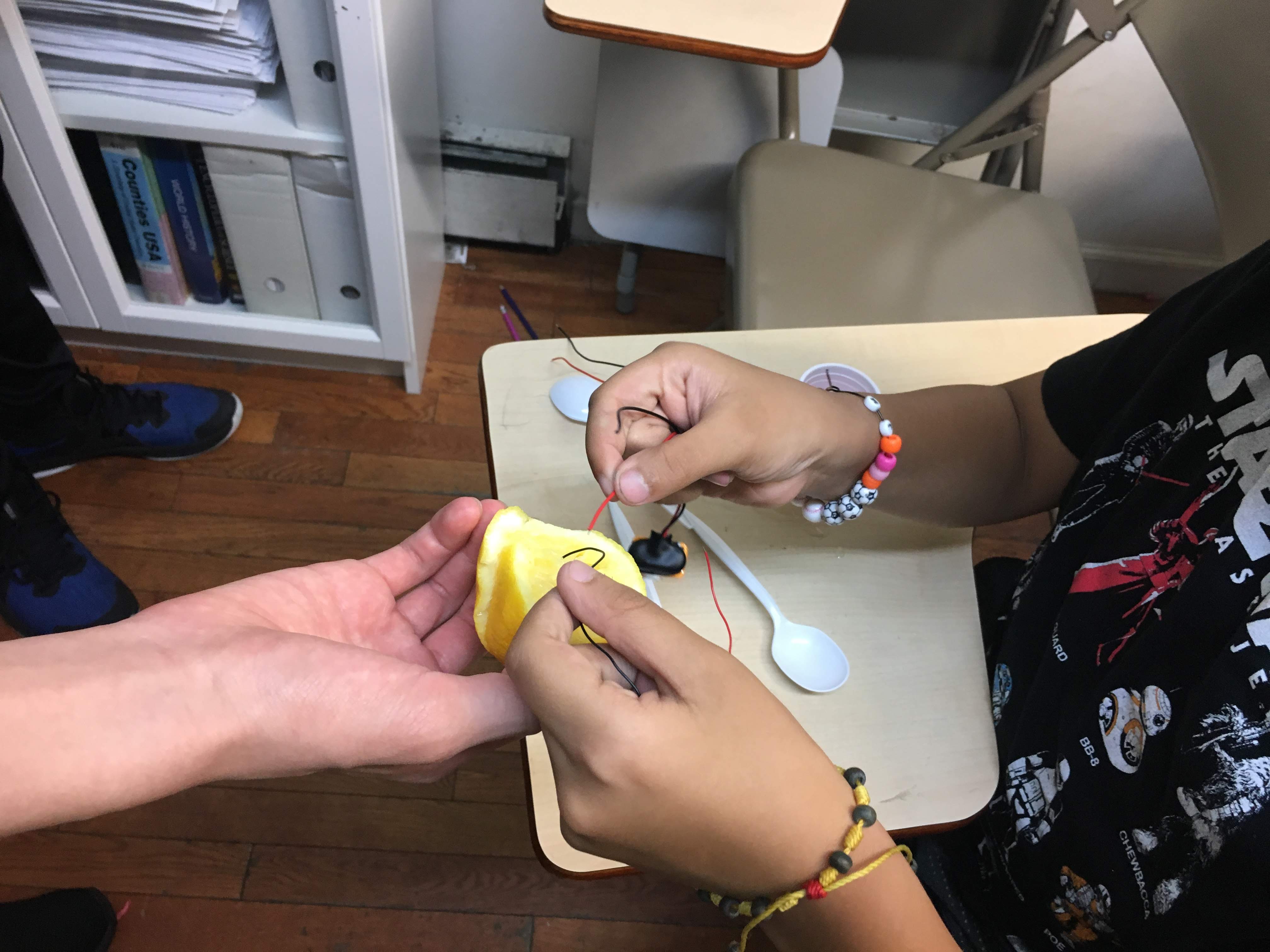 We made a motor run with lemon!